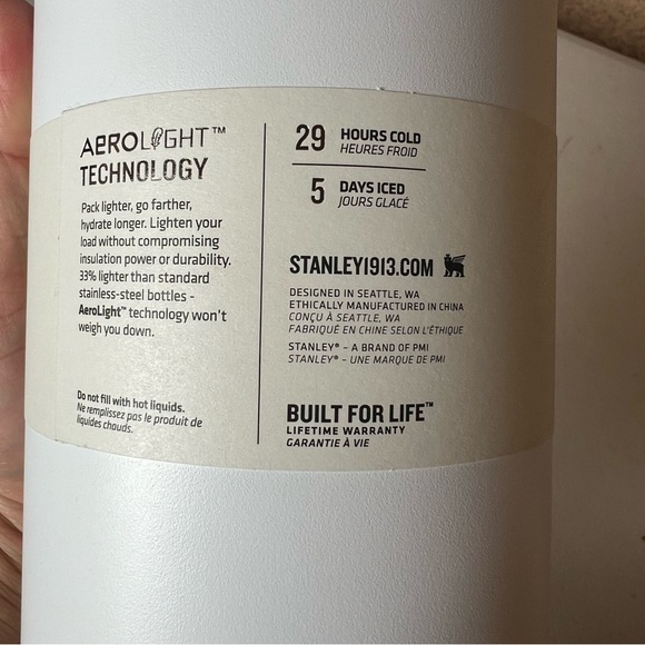 NWT Stanley Aerolight IceFlow Bottle 50oz Polar White Fast Flow Water Jug - Picture 3 of 8